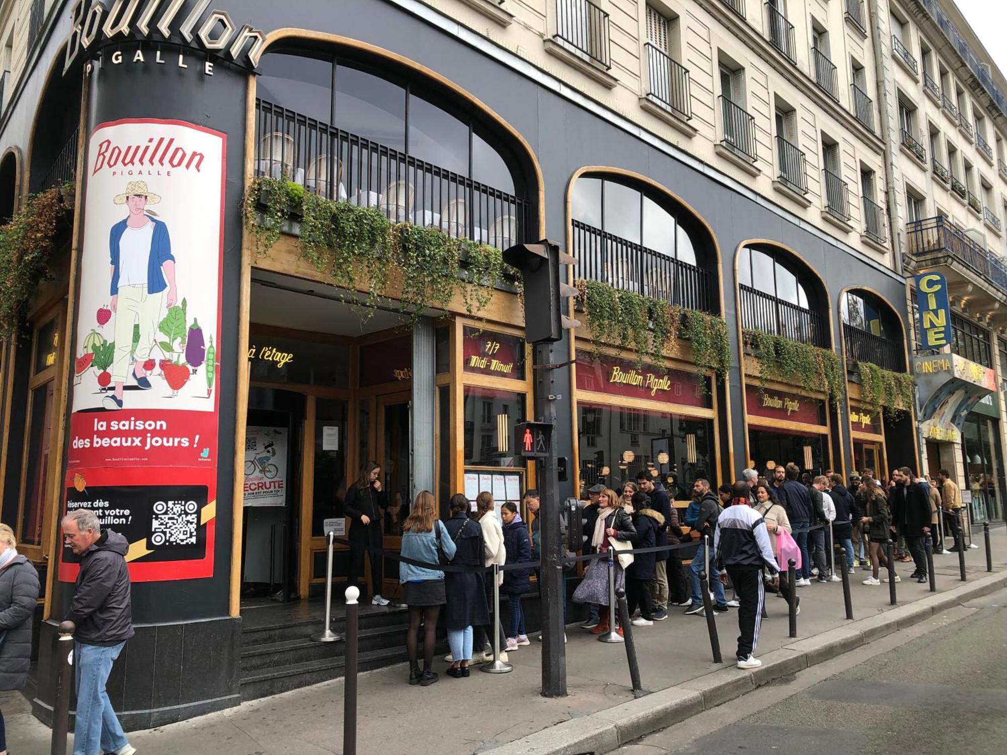 Studio Pigalle: Cozy Parisian Retreat in Montmartre Exterior photo